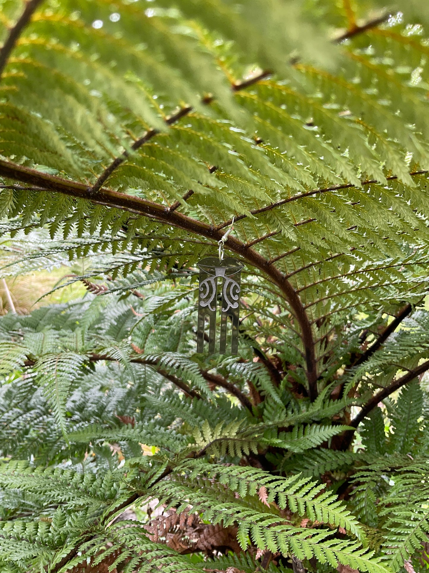 Papatūānuku Black (transparent) Earring